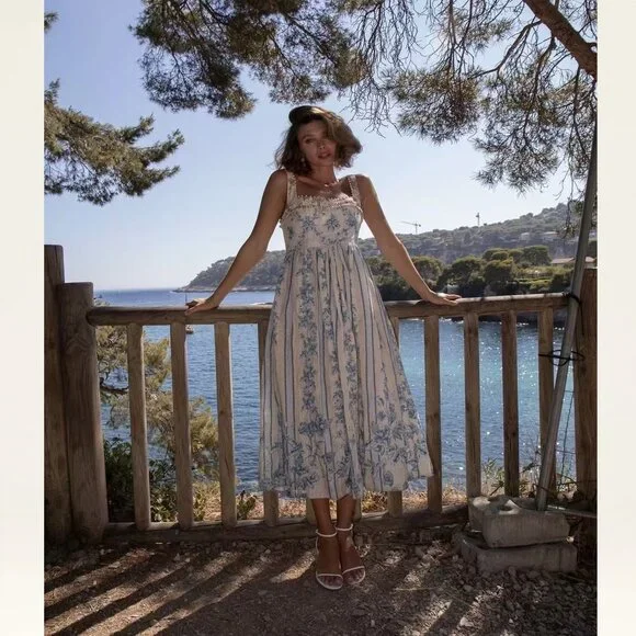 Agua by Agua Bendita Barbara Bougainvillea embellished printed linen midi dress - Picture 2 of 15